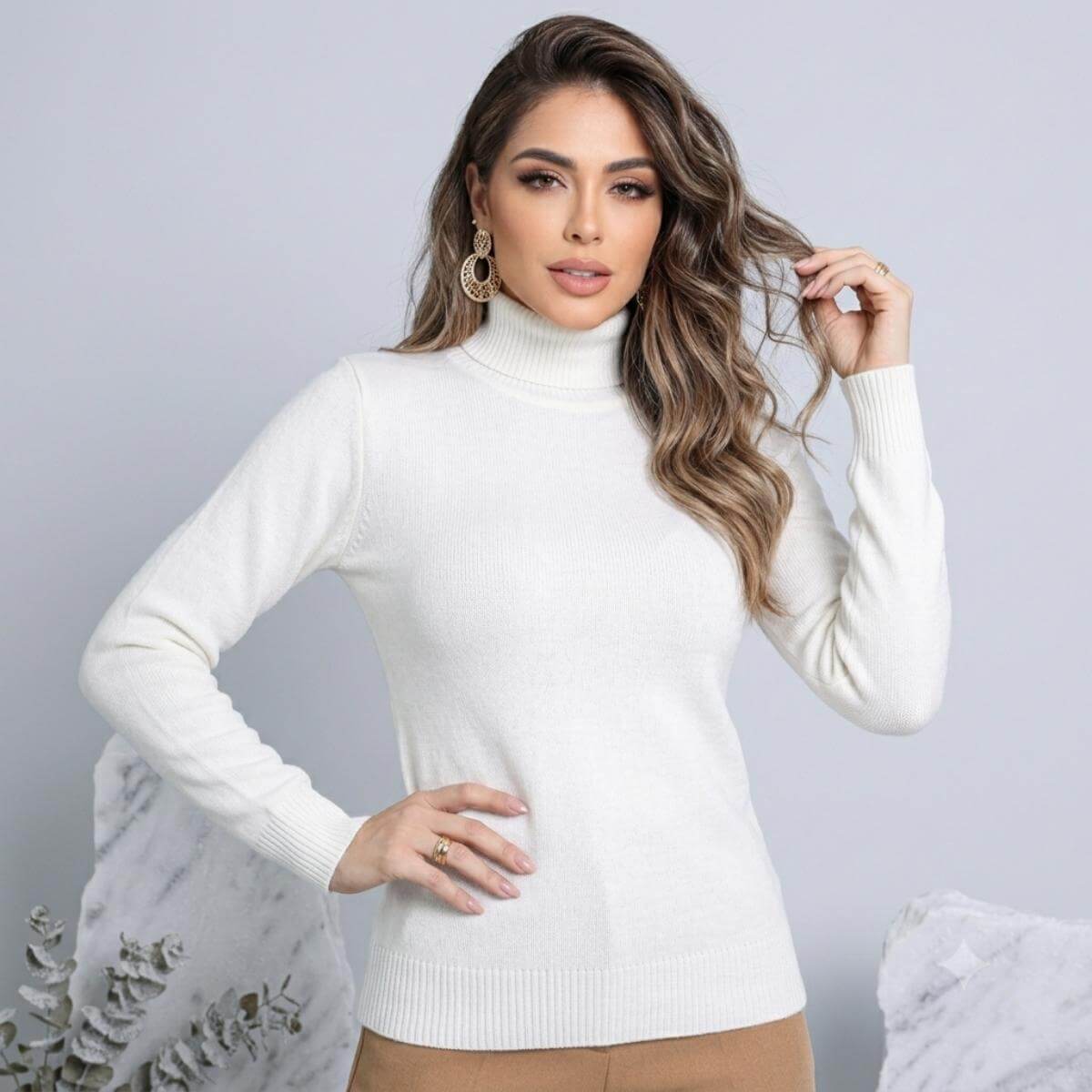 Blusa Tati Gola Alta Ref.7628