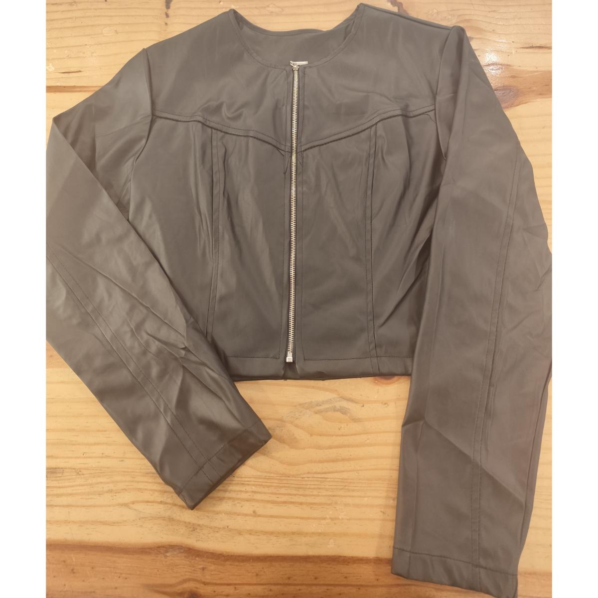Jaqueta Cropped em Courino Ref.14031