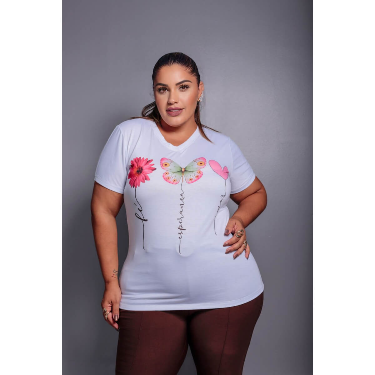 T-Shirt Manga e Punho Plus Size Ref.5536